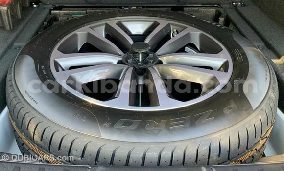 Acheter Import Voiture Jaguar F-Pace Blanc à Import - Dubai, Ouganda Acheter Import Voiture Jaguar F-Pace Blanc à Import - Dubai, Ouganda