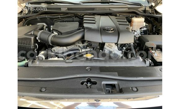 Acheter Import Voiture Toyota Land Cruiser Autre à Import - Dubai, Ouganda Acheter Import Voiture Toyota Land Cruiser Autre à Import - Dubai, Ouganda