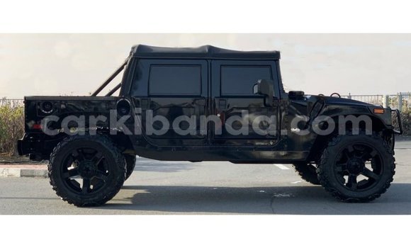 Nunua Imported Hummer H1 Nyeusi Gari ndani ya Import - Dubai nchini Uganda Nunua Imported Hummer H1 Nyeusi Gari ndani ya Import - Dubai nchini Uganda
