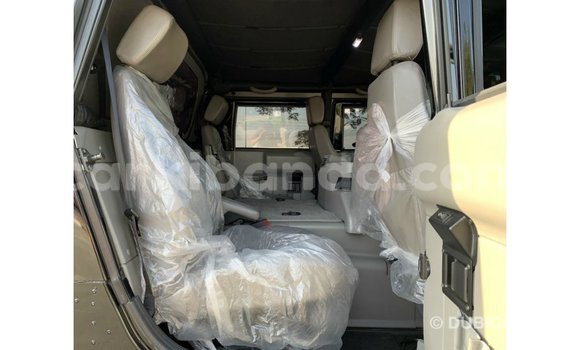 Nunua Imported Hummer H1 Nyeusi Gari ndani ya Import - Dubai nchini Uganda Nunua Imported Hummer H1 Nyeusi Gari ndani ya Import - Dubai nchini Uganda