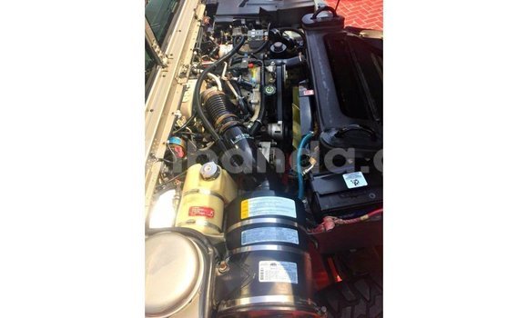 Acheter Import Voiture Hummer H1 Autre à Import - Dubai, Ouganda Acheter Import Voiture Hummer H1 Autre à Import - Dubai, Ouganda