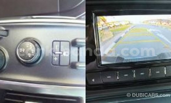 Nunua Imported Chevrolet Silverado Nyekundu Gari ndani ya Import - Dubai nchini Uganda Nunua Imported Chevrolet Silverado Nyekundu Gari ndani ya Import - Dubai nchini Uganda