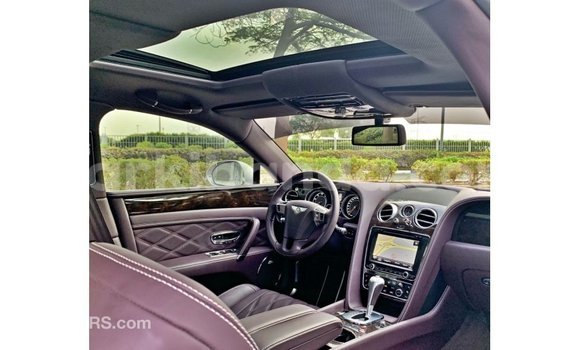 Acheter Import Voiture Bentley Flying Spur Autre à Import - Dubai, Ouganda Acheter Import Voiture Bentley Flying Spur Autre à Import - Dubai, Ouganda