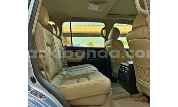 Buy Import Toyota Land Cruiser Blue Car in Import - Dubai in Uganda Buy Import Toyota Land Cruiser Blue Car in Import - Dubai in Uganda