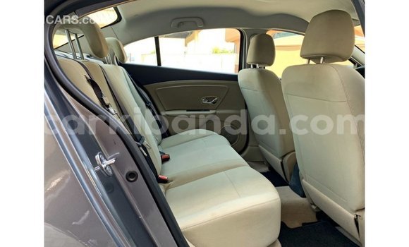Nunua Imported Renault Fluence Nyingine Gari ndani ya Import - Dubai nchini Uganda Nunua Imported Renault Fluence Nyingine Gari ndani ya Import - Dubai nchini Uganda