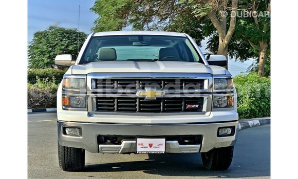 Gura Imported Chevrolet Silverado White Imodoka i Import - Dubai mu Uganda Gura Imported Chevrolet Silverado White Imodoka i Import - Dubai mu Uganda