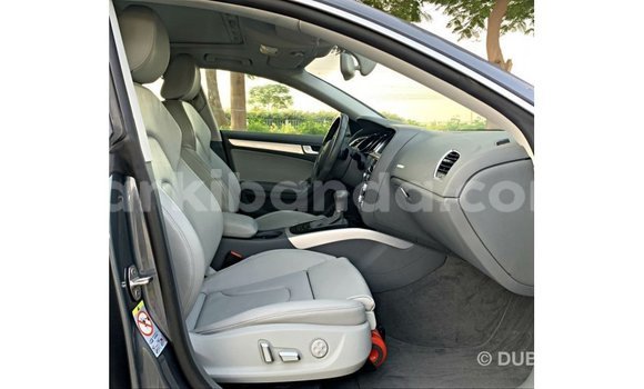 Acheter Import Voiture Audi 100 Autre à Import - Dubai, Ouganda Acheter Import Voiture Audi 100 Autre à Import - Dubai, Ouganda