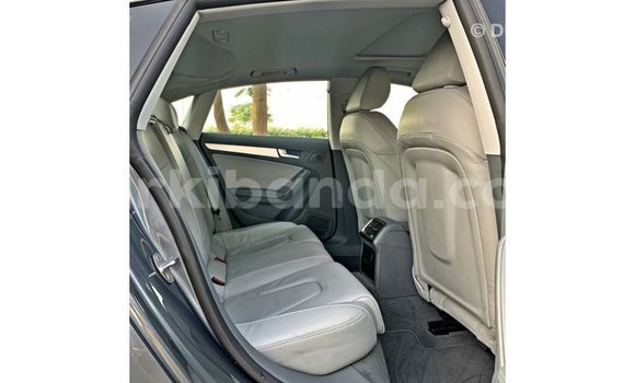 Acheter Import Voiture Audi 100 Autre à Import - Dubai, Ouganda Acheter Import Voiture Audi 100 Autre à Import - Dubai, Ouganda