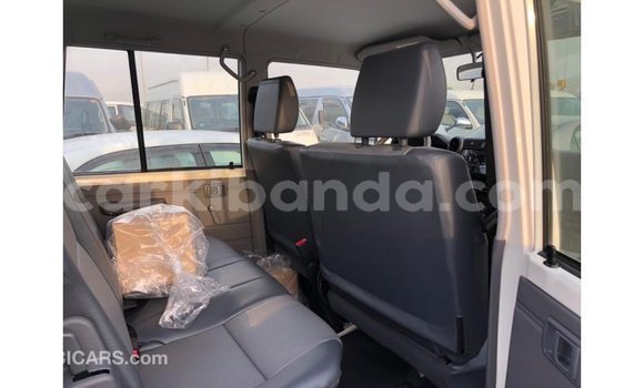 Buy Import Toyota Land Cruiser White Car in Import - Dubai in Uganda Buy Import Toyota Land Cruiser White Car in Import - Dubai in Uganda