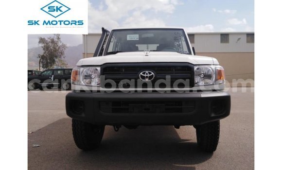 Buy Import Toyota Land Cruiser White Car in Import - Dubai in Uganda