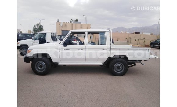Buy Import Toyota Land Cruiser White Car in Import - Dubai in Uganda Buy Import Toyota Land Cruiser White Car in Import - Dubai in Uganda