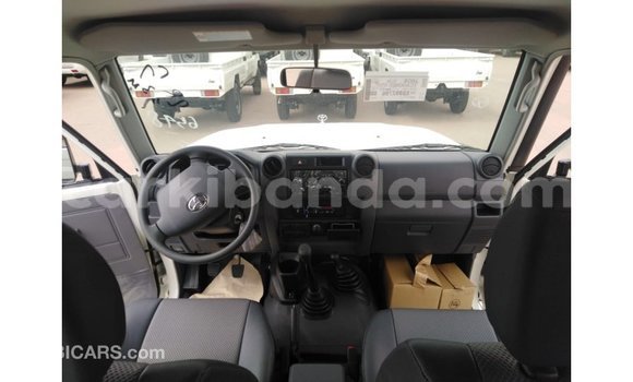 Buy Import Toyota Land Cruiser White Car in Import - Dubai in Uganda Buy Import Toyota Land Cruiser White Car in Import - Dubai in Uganda