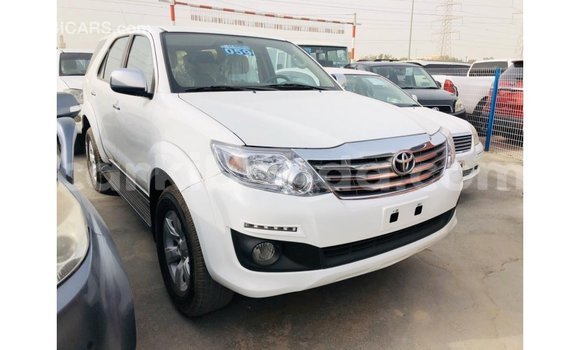 Buy Import Toyota Fortuner White Car in Import - Dubai in Uganda Buy Import Toyota Fortuner White Car in Import - Dubai in Uganda