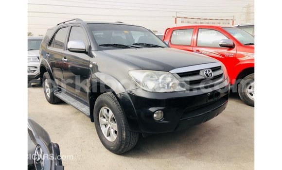 Buy Import Toyota Fortuner Black Car in Import - Dubai in Uganda Buy Import Toyota Fortuner Black Car in Import - Dubai in Uganda