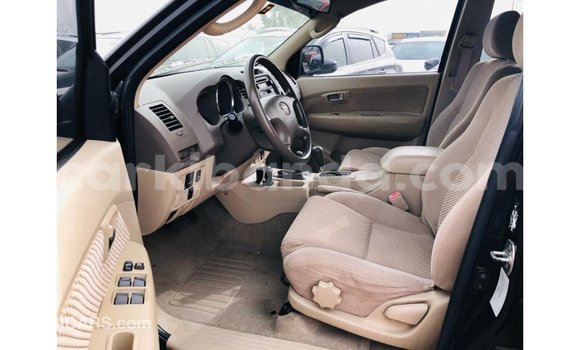 Buy Import Toyota Fortuner Black Car in Import - Dubai in Uganda Buy Import Toyota Fortuner Black Car in Import - Dubai in Uganda