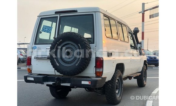 Buy Import Toyota Land Cruiser White Car in Import - Dubai in Uganda Buy Import Toyota Land Cruiser White Car in Import - Dubai in Uganda