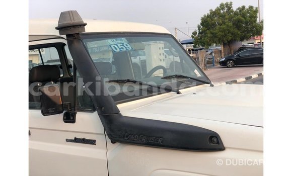 Buy Import Toyota Land Cruiser White Car in Import - Dubai in Uganda Buy Import Toyota Land Cruiser White Car in Import - Dubai in Uganda