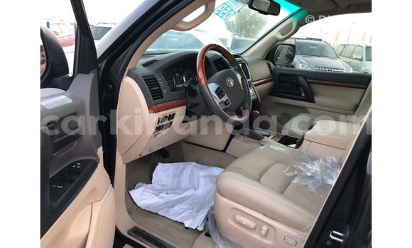 Gura Imported Toyota Land Cruiser Black Imodoka i Import - Dubai mu Uganda Gura Imported Toyota Land Cruiser Black Imodoka i Import - Dubai mu Uganda