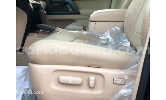 Gura Imported Toyota Land Cruiser Black Imodoka i Import - Dubai mu Uganda Gura Imported Toyota Land Cruiser Black Imodoka i Import - Dubai mu Uganda